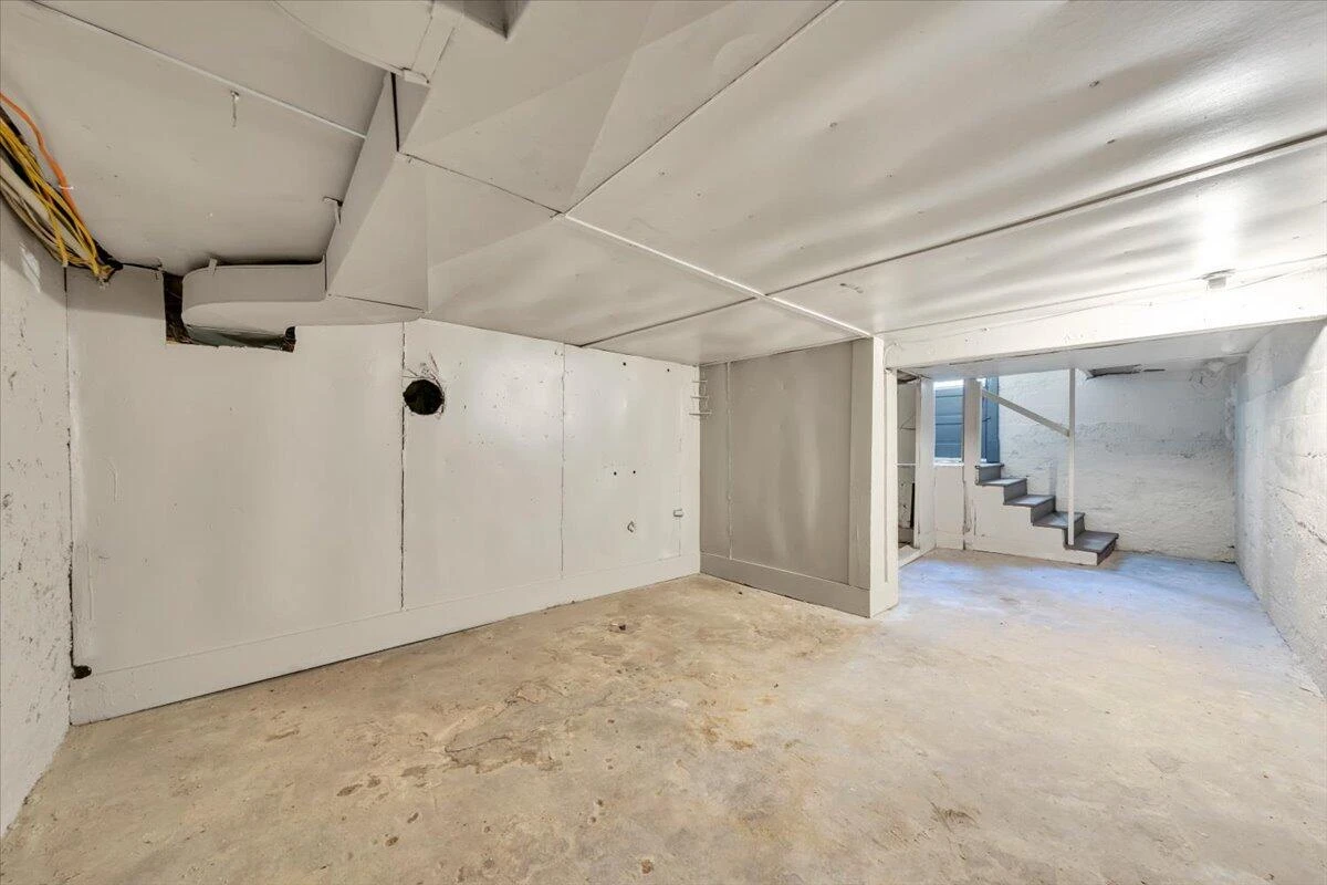 1627 Mercer AVE - Photo 41