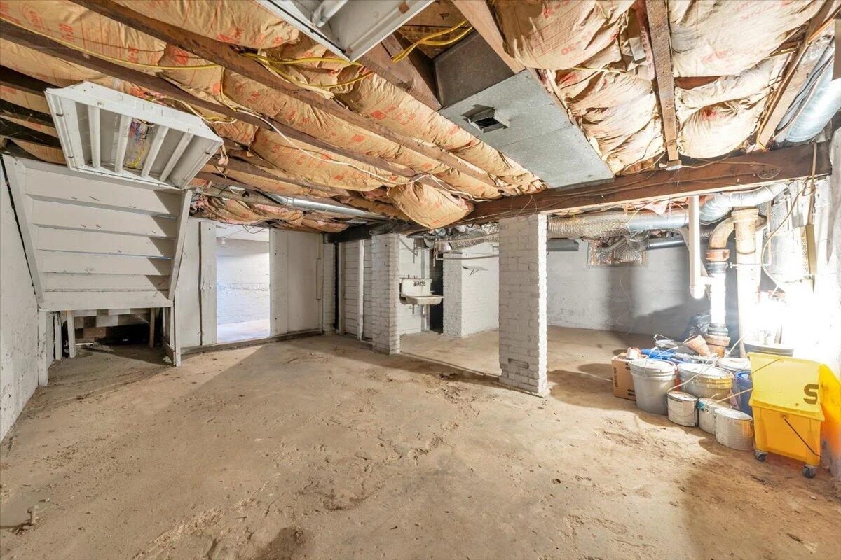 1627 Mercer AVE - Photo 43