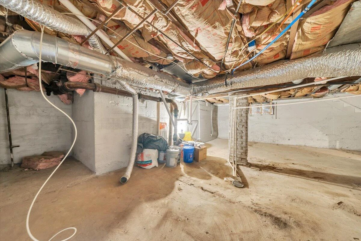 1627 Mercer AVE - Photo 44