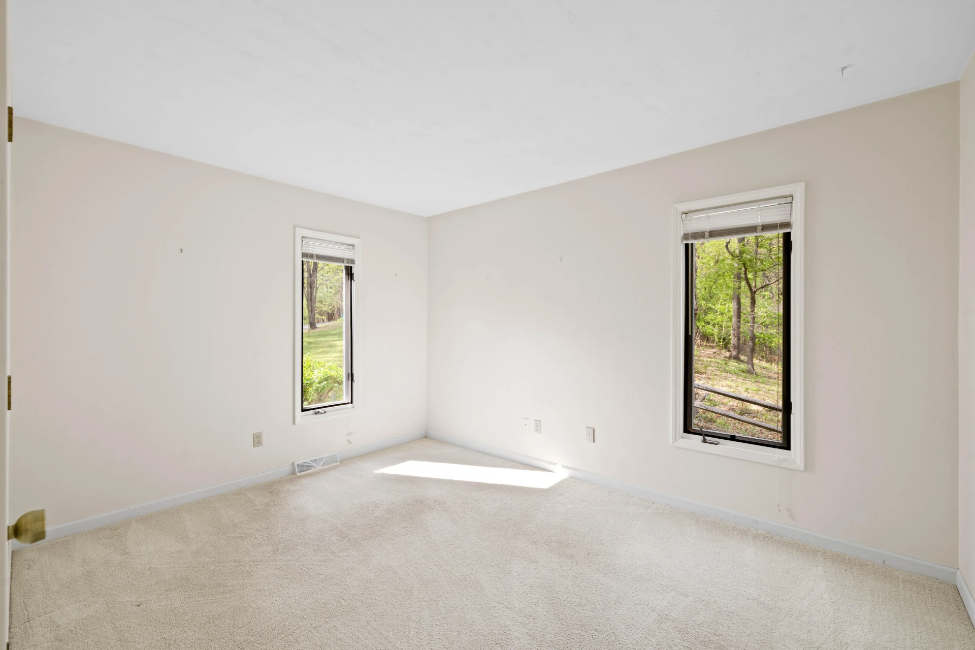 8501 Bent Mountain RD - Photo 23