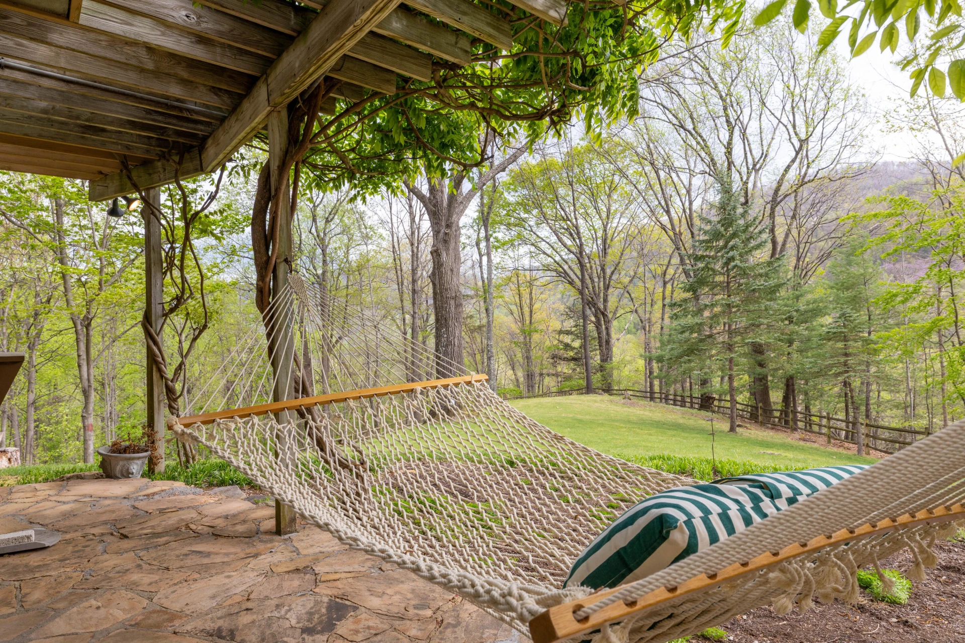 8501 Bent Mountain RD - Photo 33