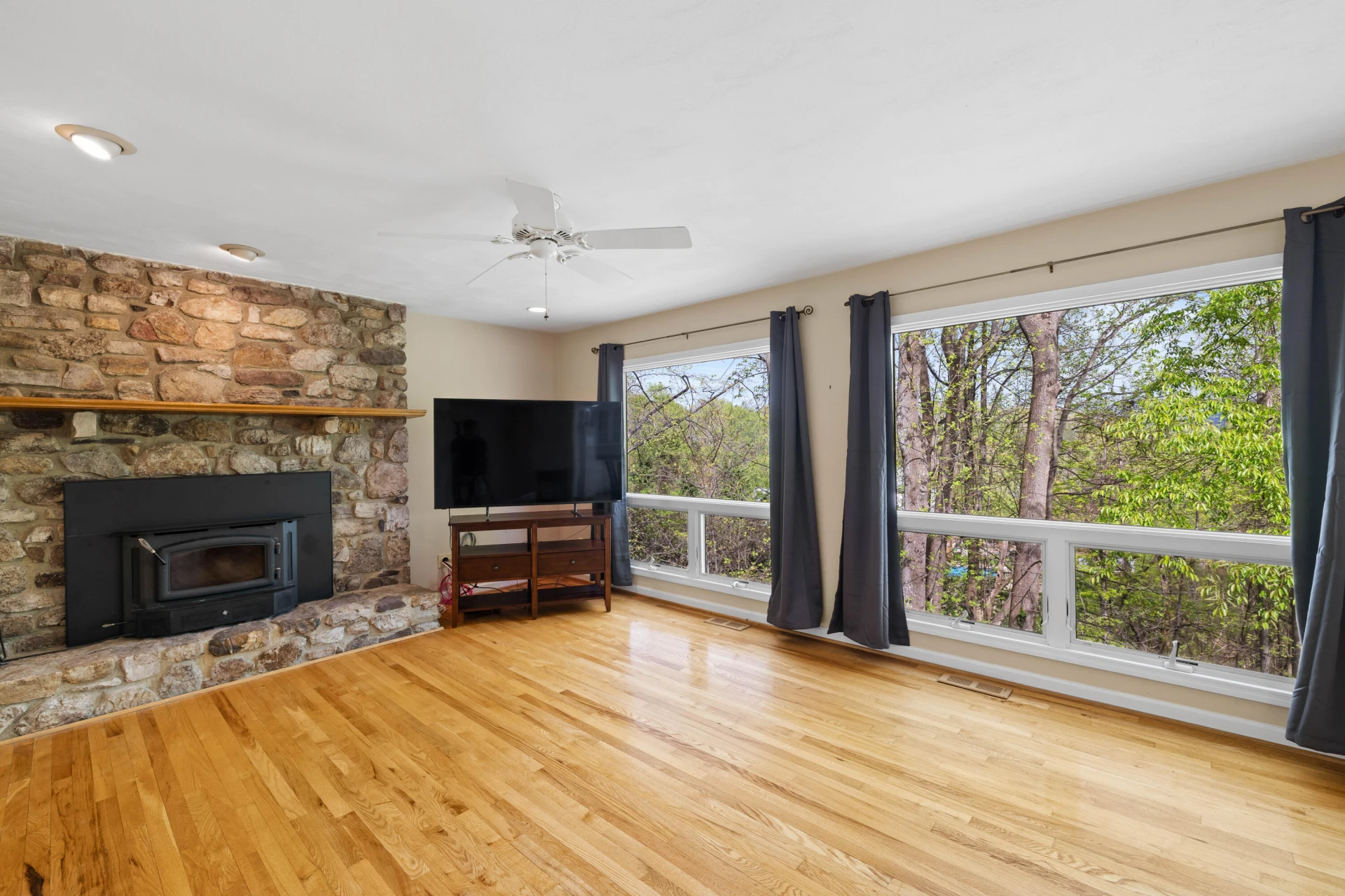 8501 Bent Mountain RD - Photo 12