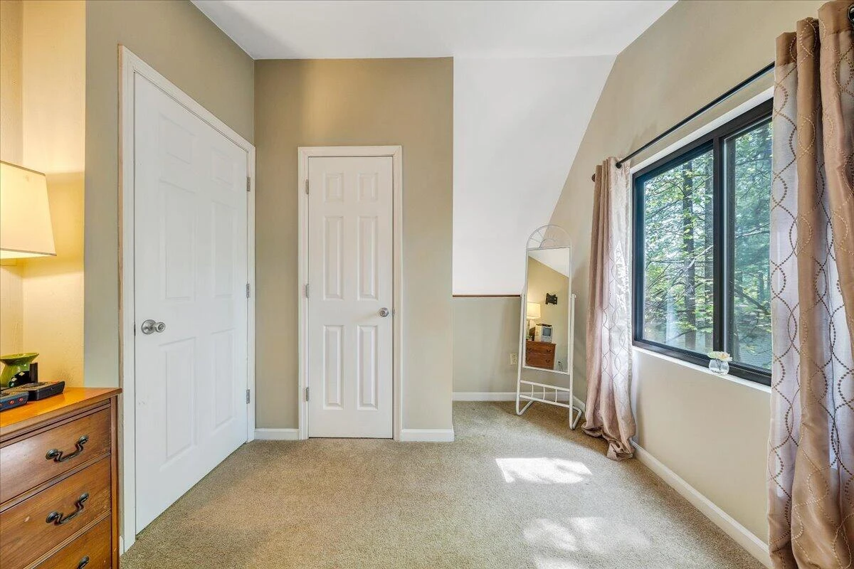 8664 Martins Creek RD - Photo 25