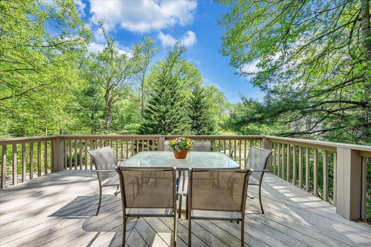 8664 Martins Creek RD - Photo 34