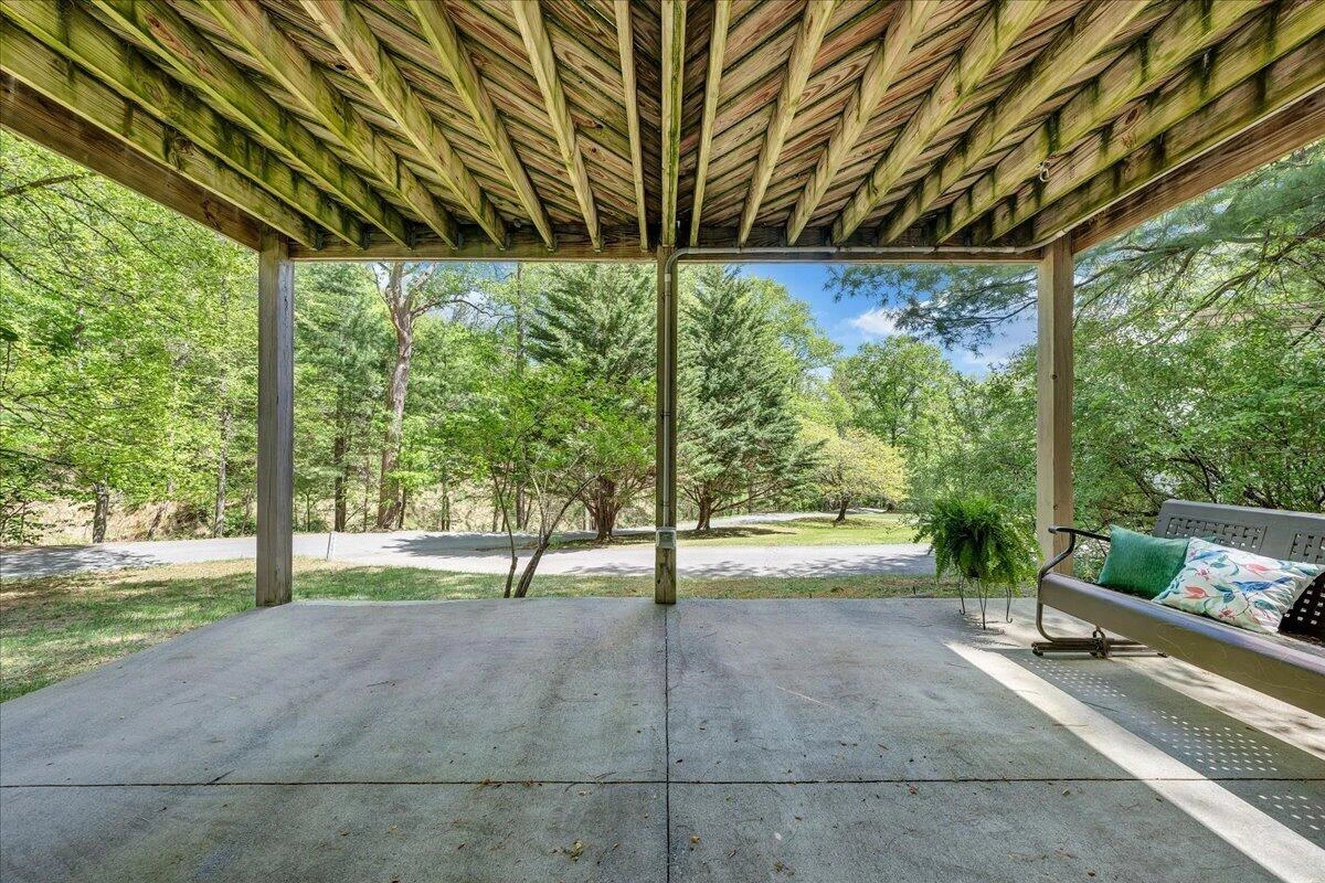 8664 Martins Creek RD - Photo 37