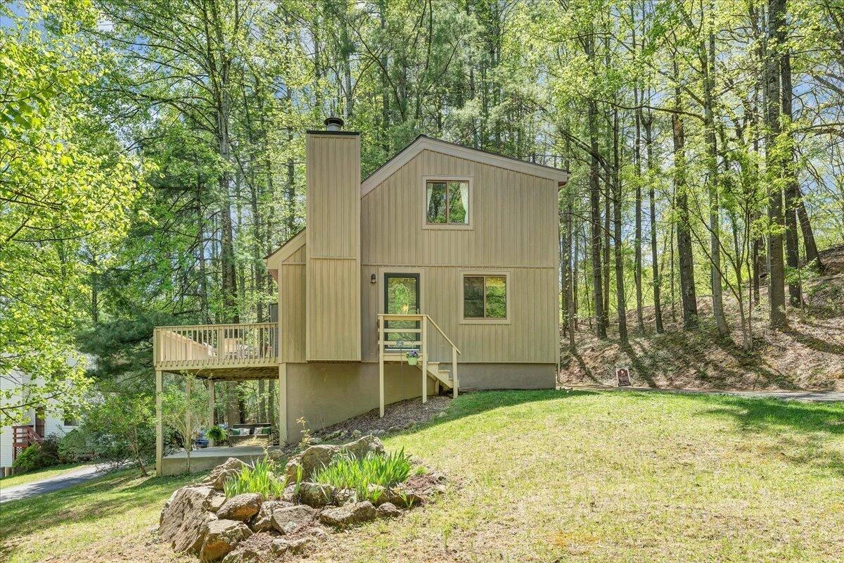 8664 Martins Creek RD - Photo 41