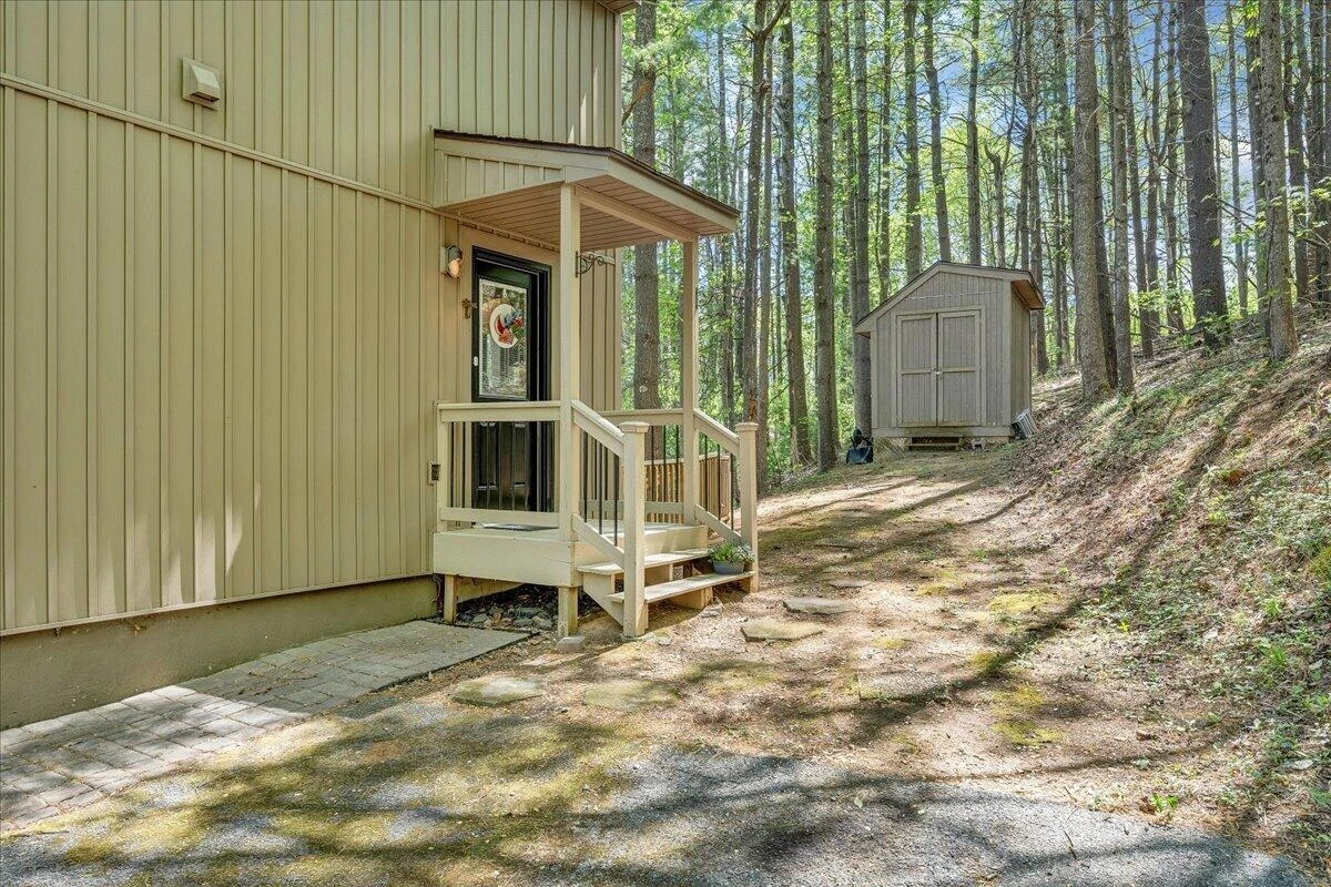 8664 Martins Creek RD - Photo 43