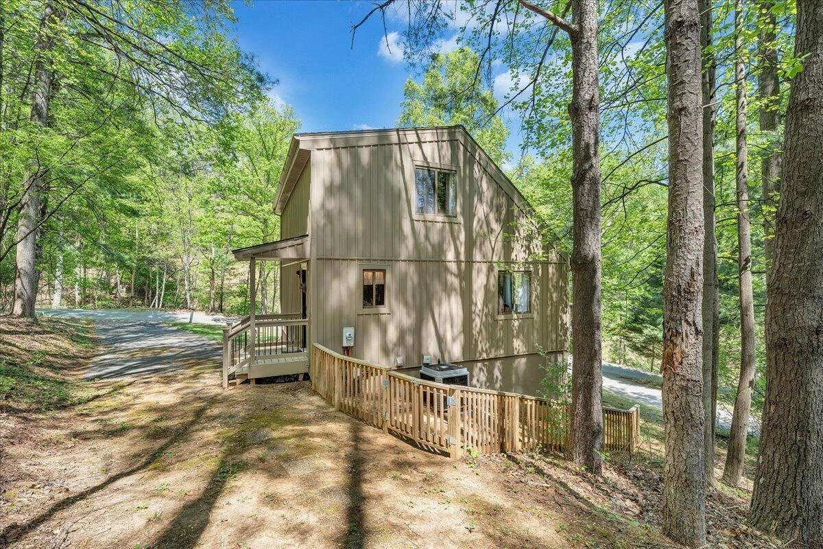 8664 Martins Creek RD - Photo 45