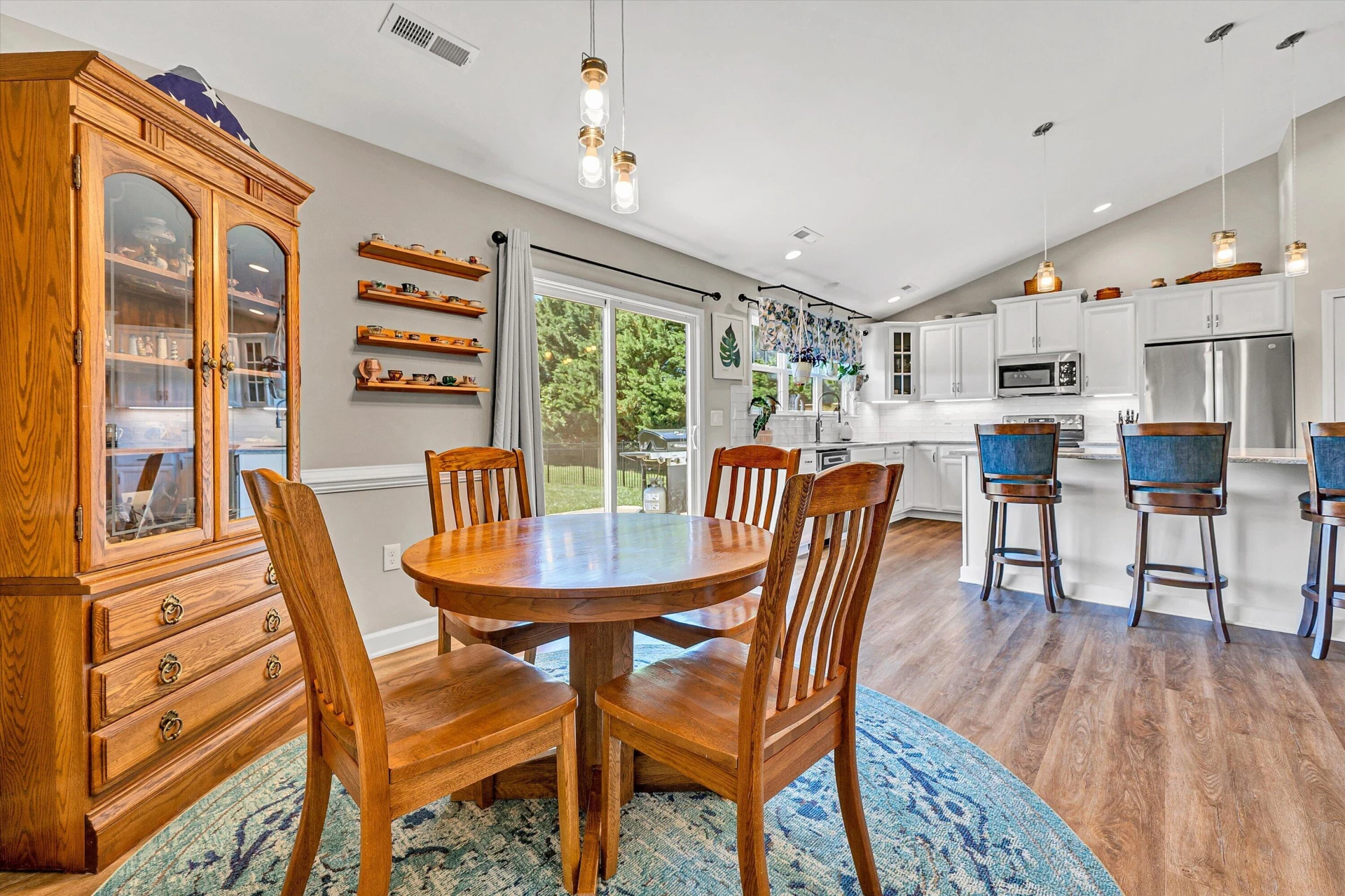 915 Morewood RD - Photo 17
