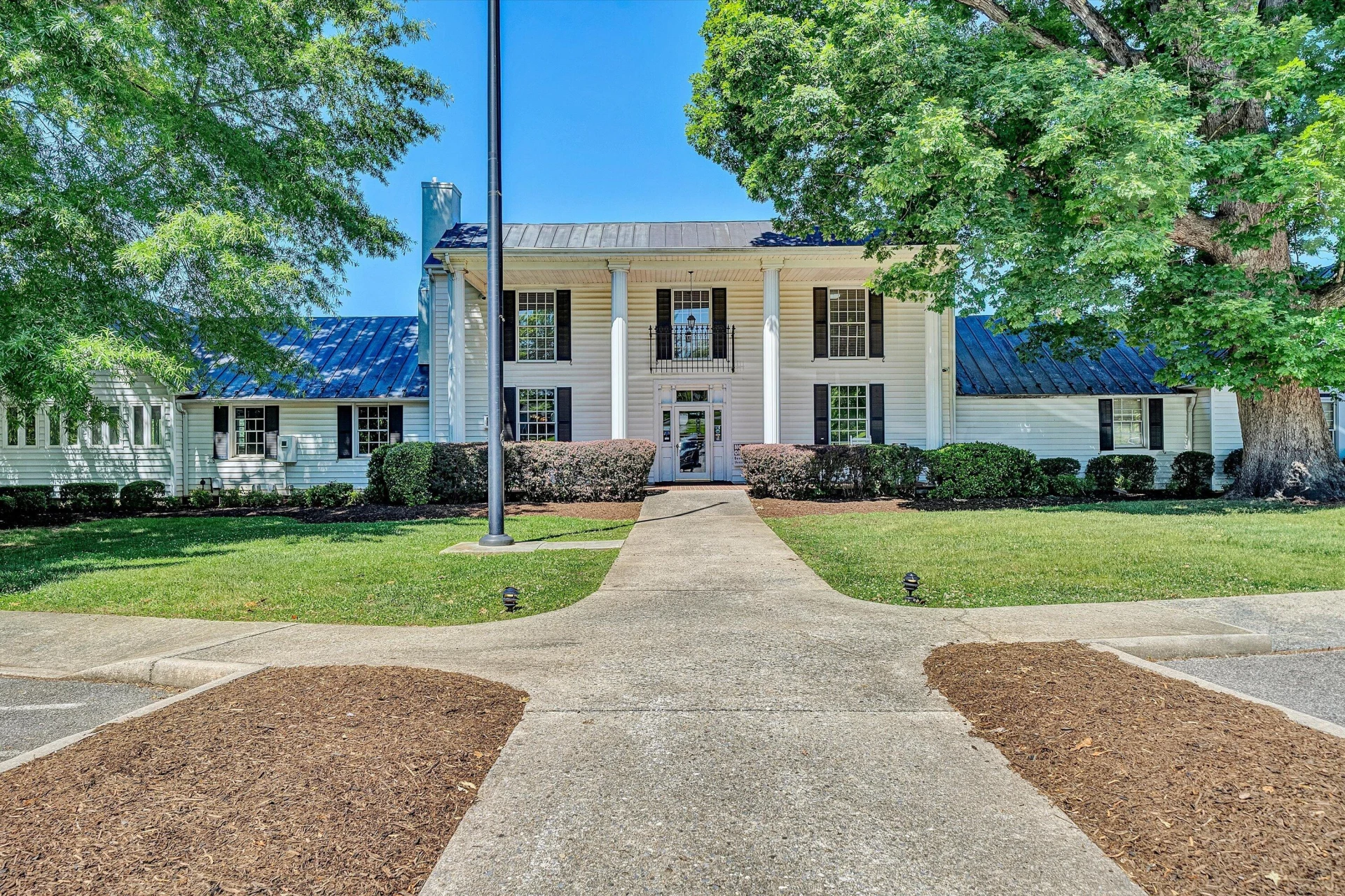 915 Morewood RD - Photo 50