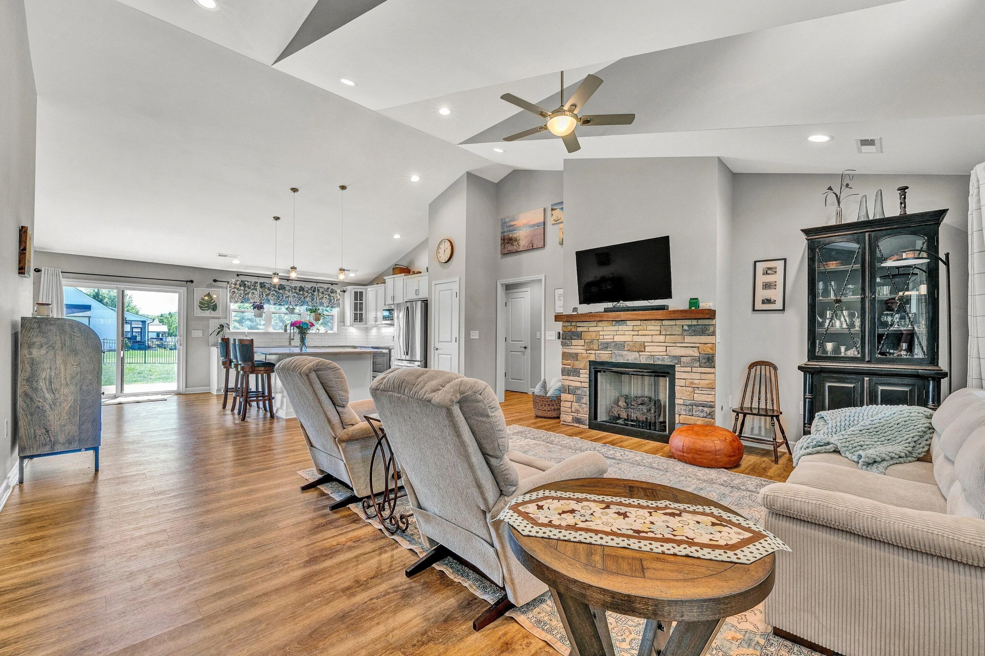 915 Morewood RD - Photo 6