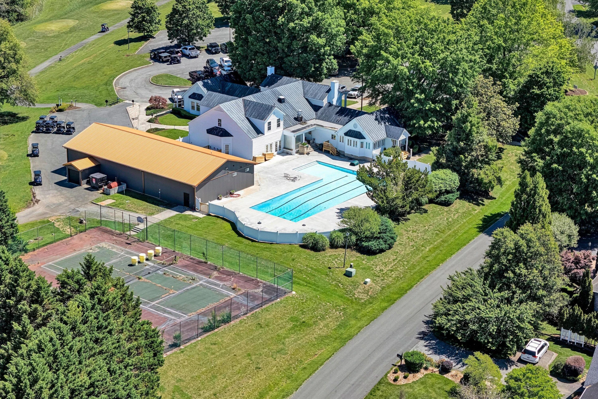 915 Morewood RD - Photo 57