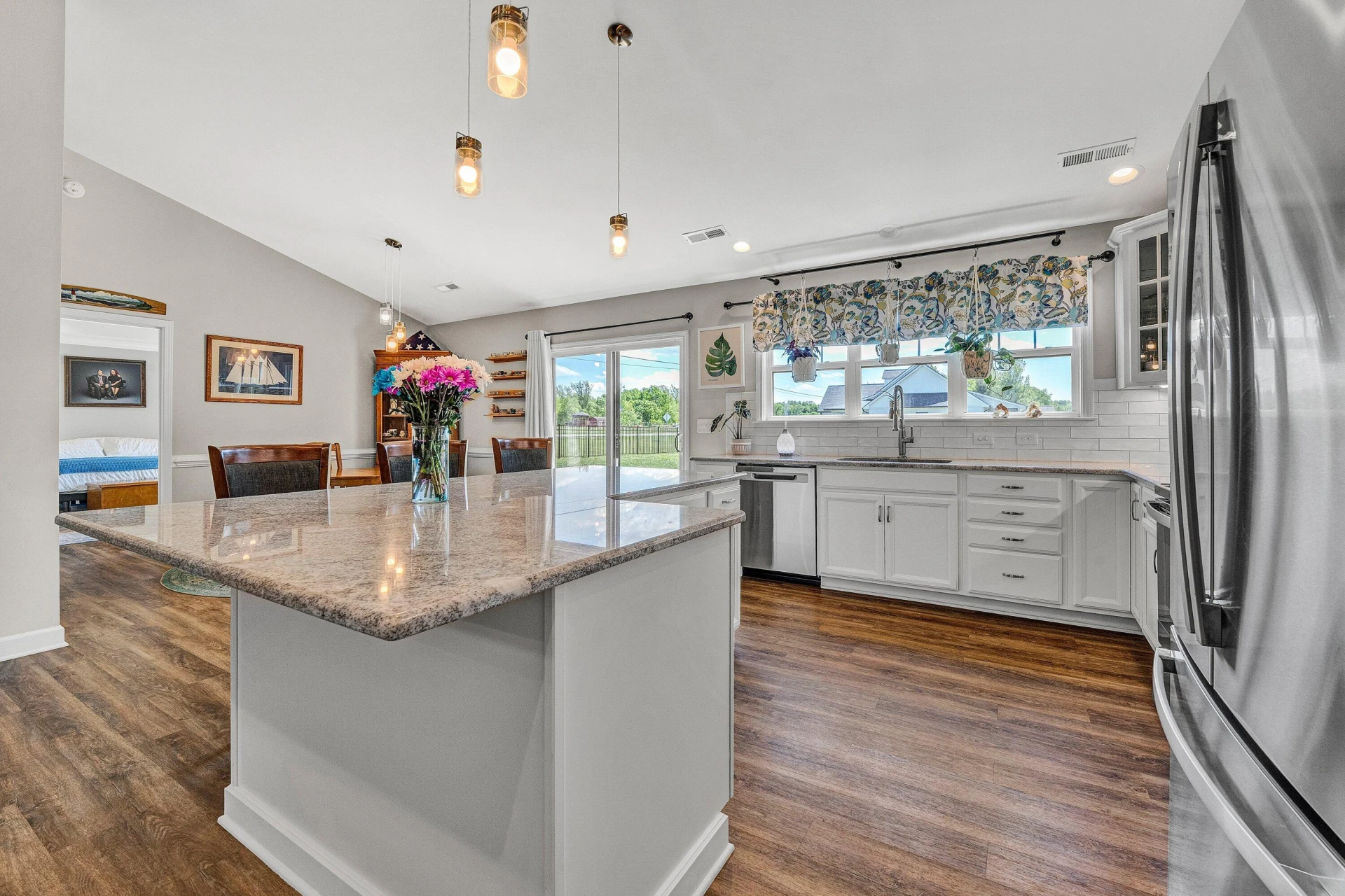 915 Morewood RD - Photo 9