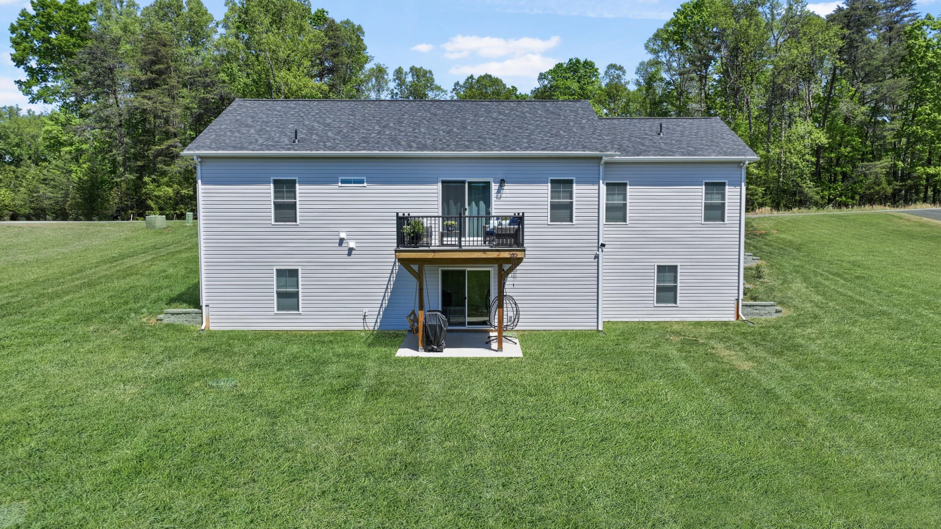 105 Belvior CIR - Photo 3