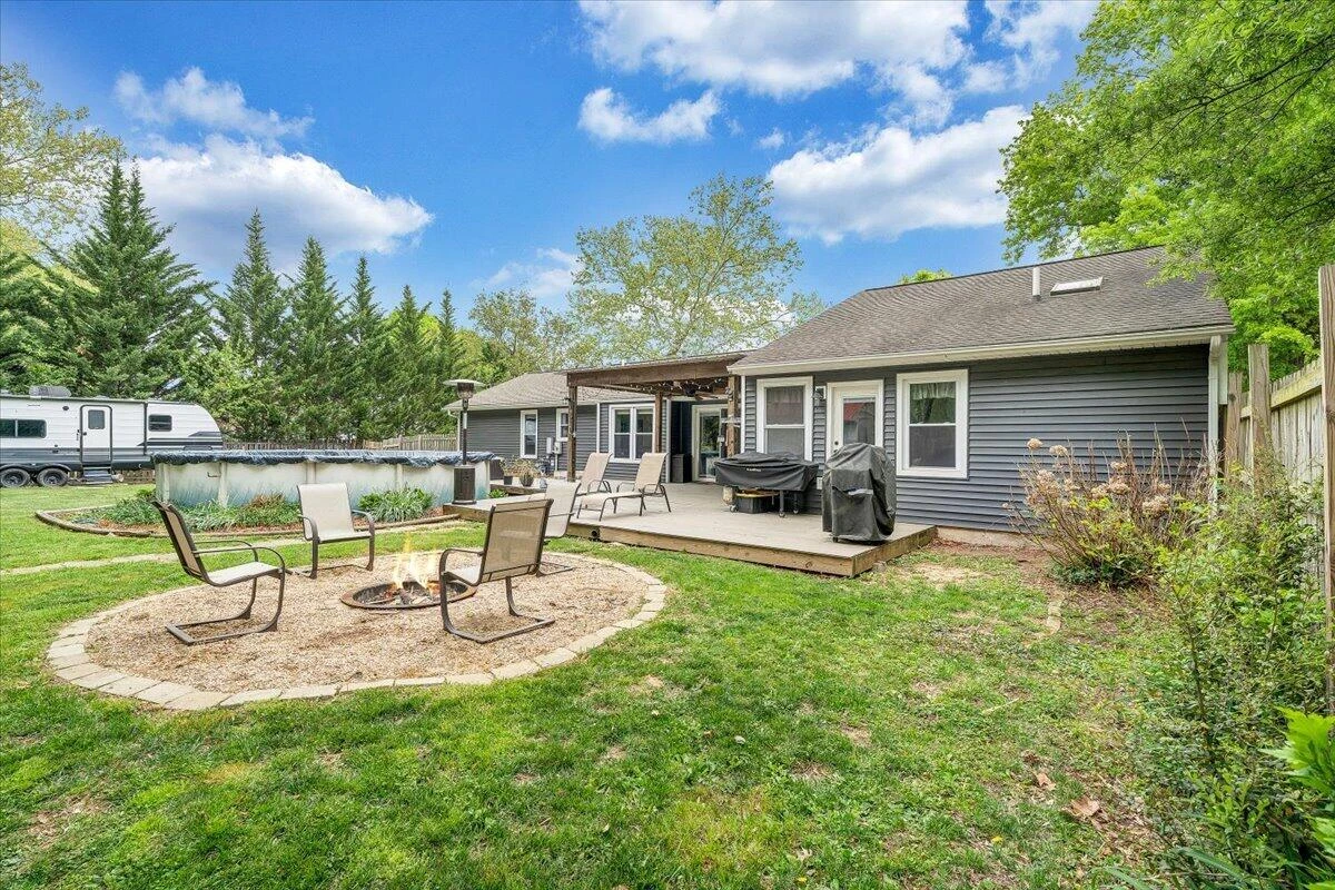 1233 Martha DR - Photo 60