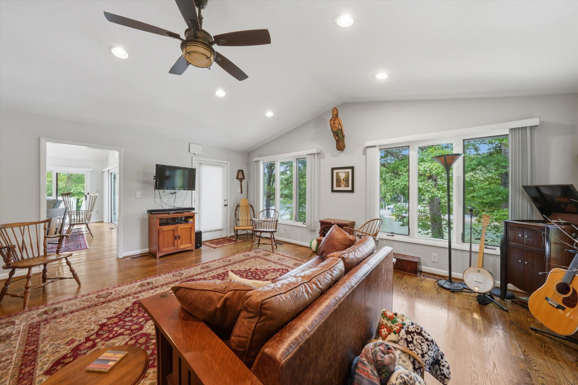 214 Twin Chimneys DR - Photo 15