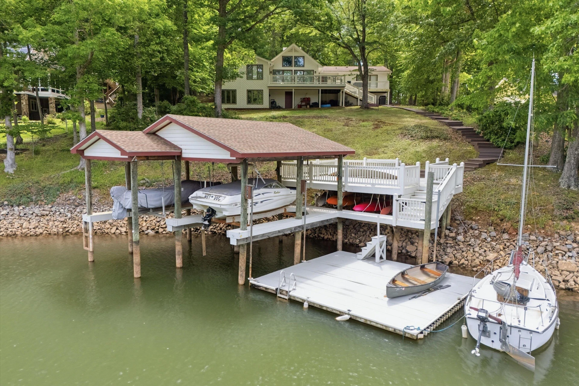 214 Twin Chimneys DR - Photo 36