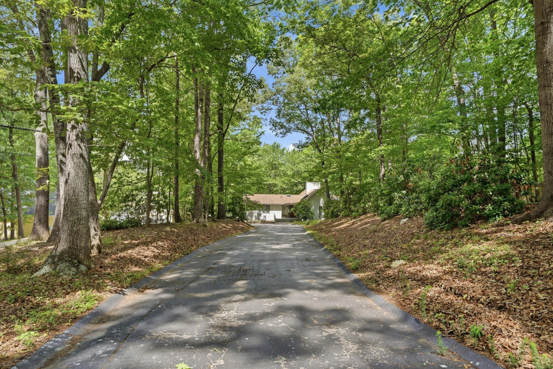214 Twin Chimneys DR - Photo 37