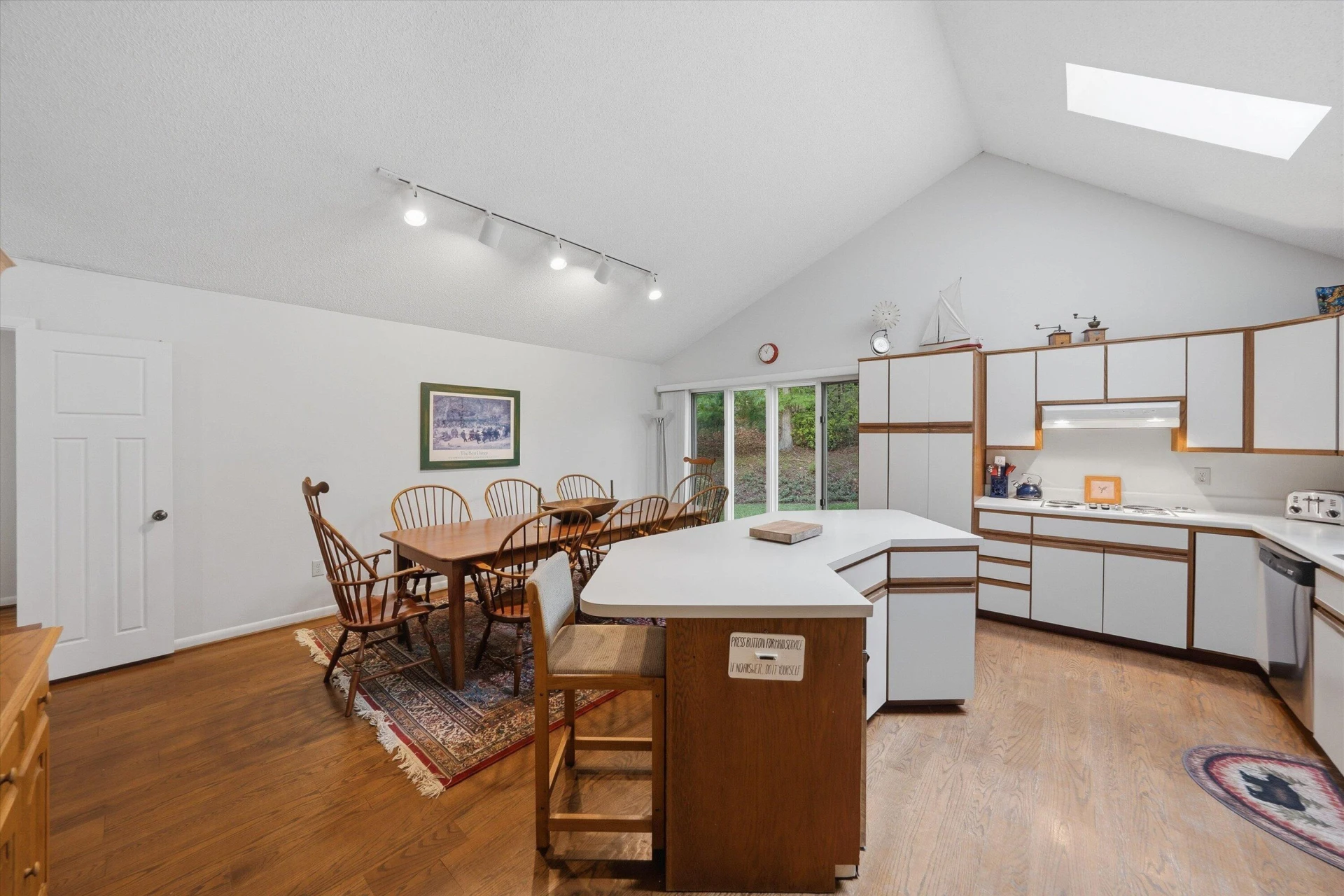214 Twin Chimneys DR - Photo 8