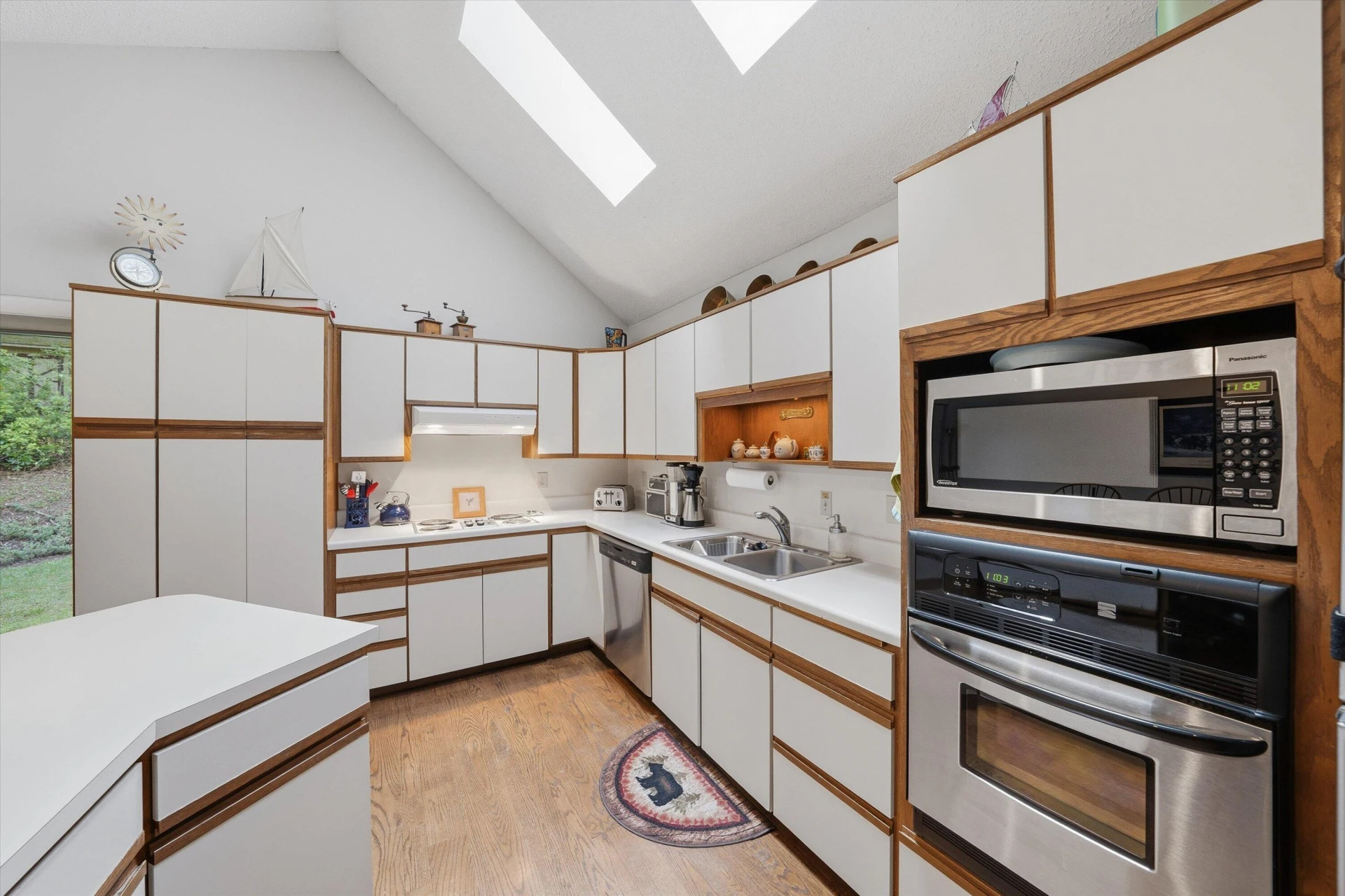 214 Twin Chimneys DR - Photo 9