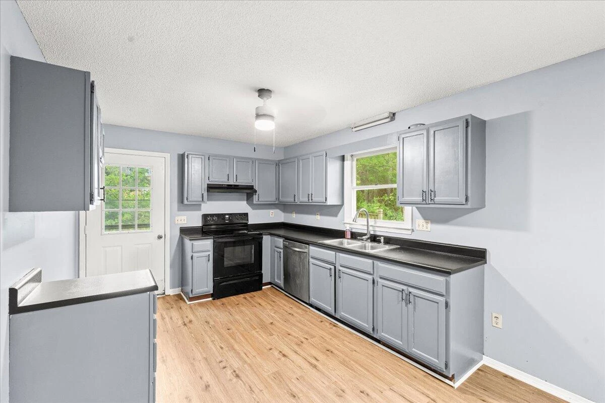 2142 Brick Church RD - Photo 12