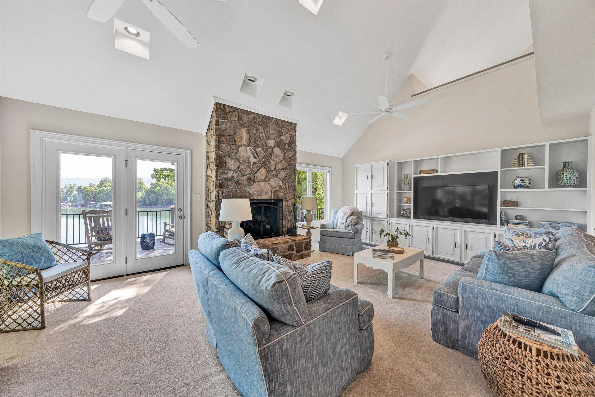 25 Findlay CIR - Photo 21