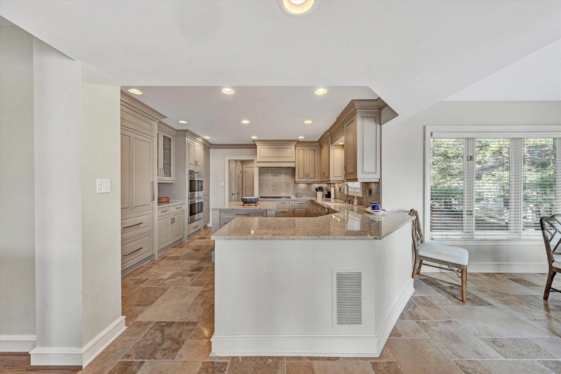 25 Findlay CIR - Photo 28