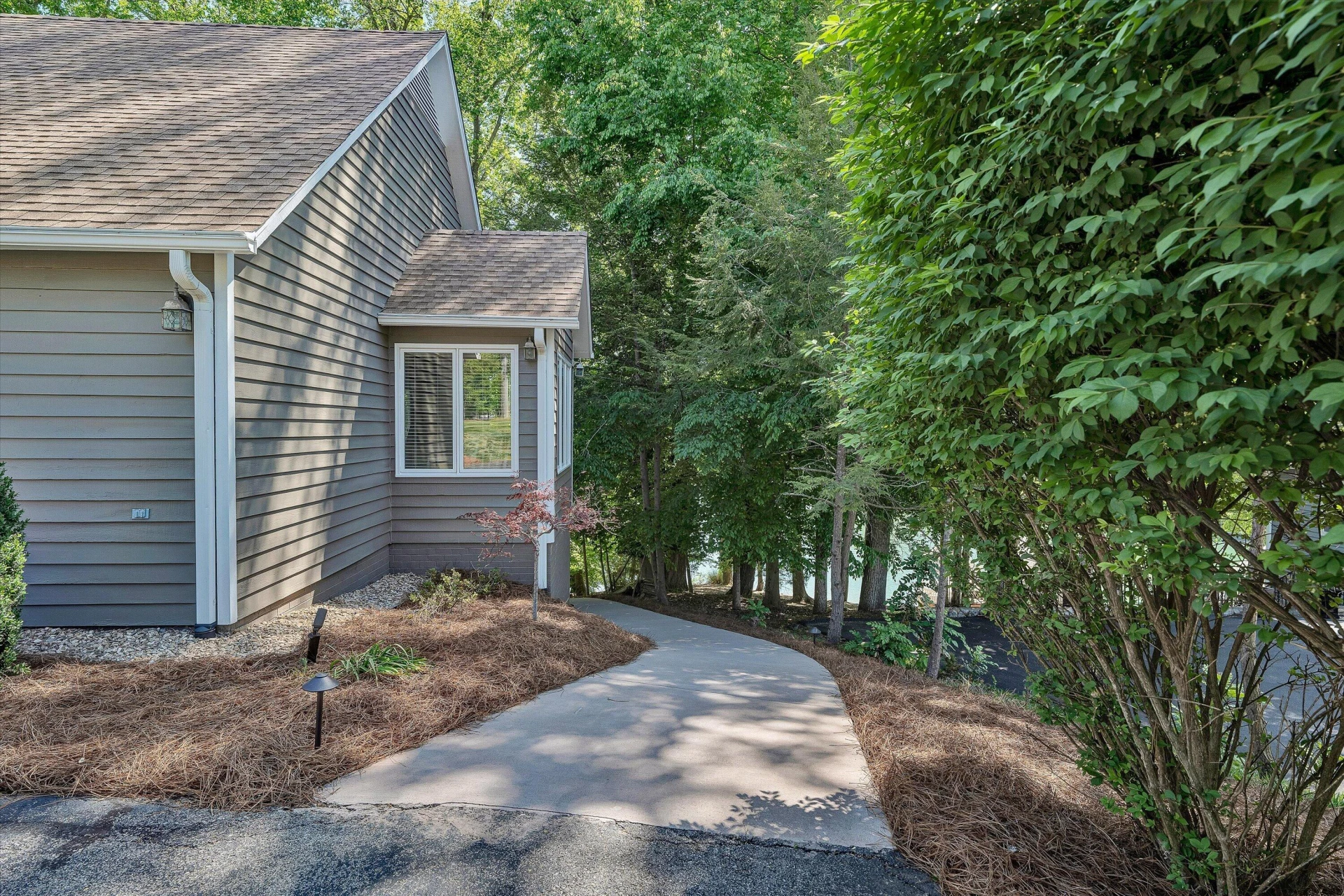 25 Findlay CIR - Photo 93