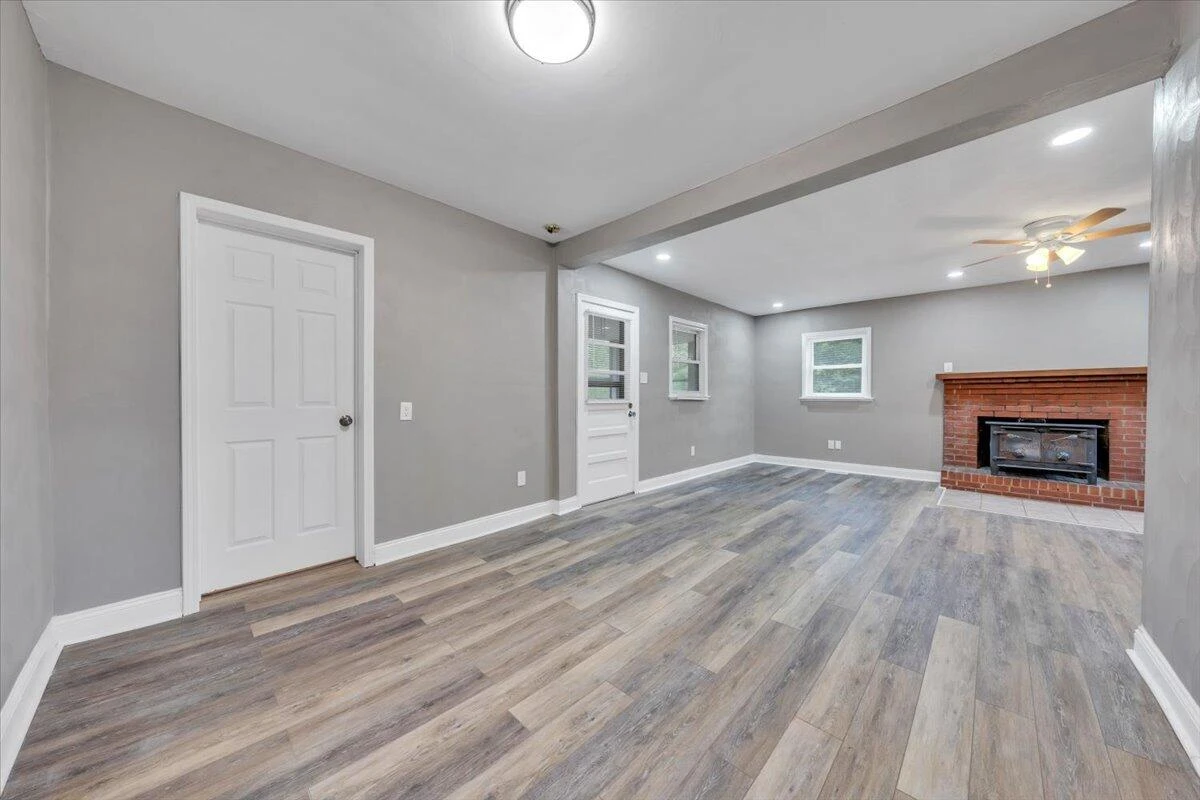 2415 Overlook RD - Photo 11