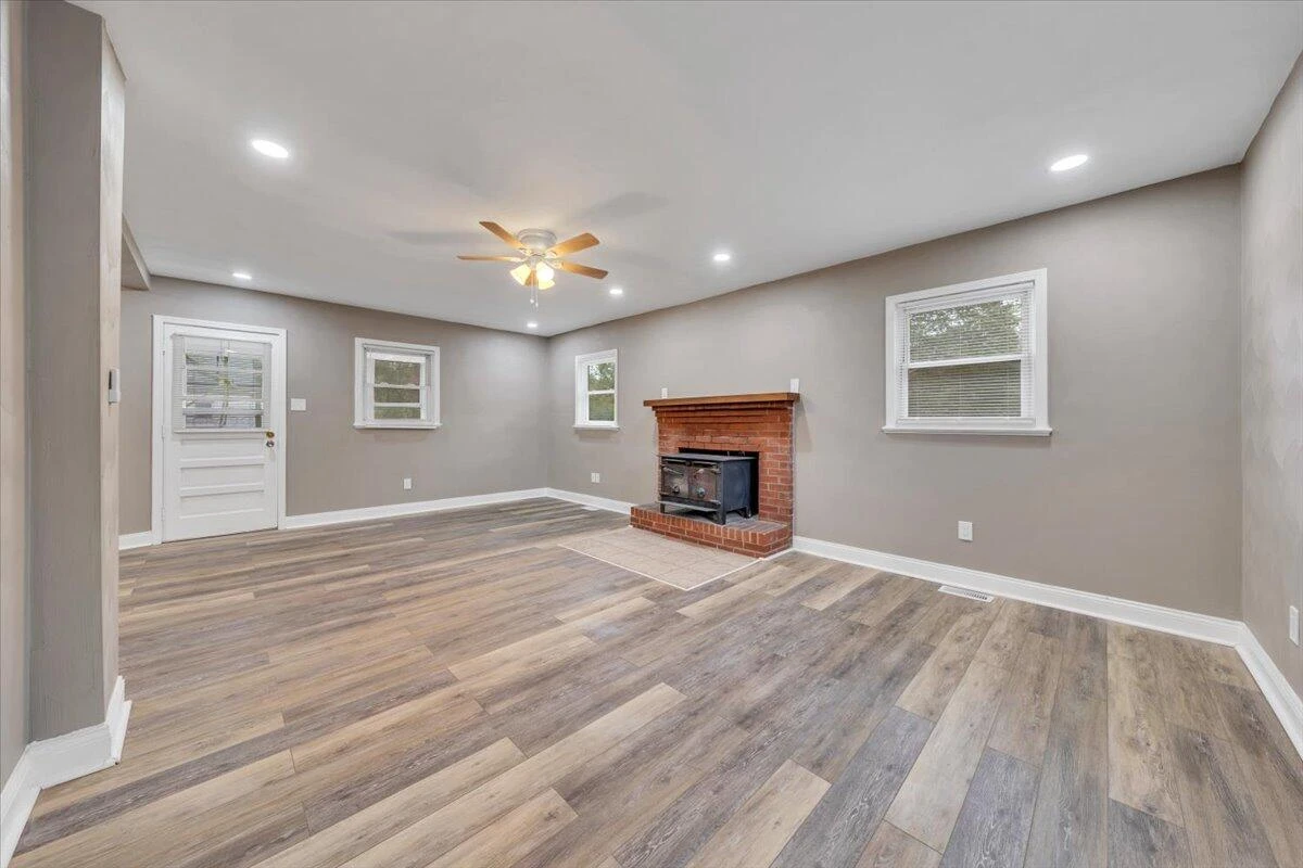 2415 Overlook RD - Photo 13