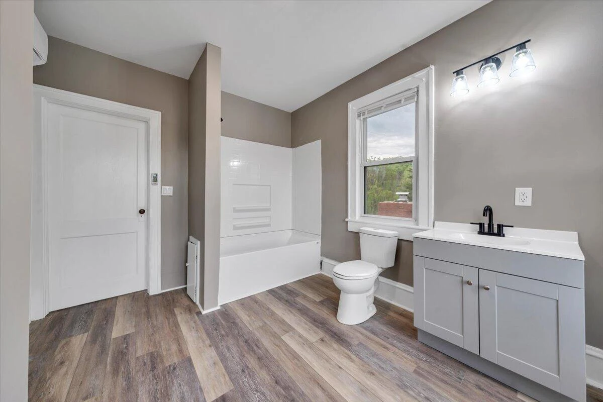 2415 Overlook RD - Photo 21