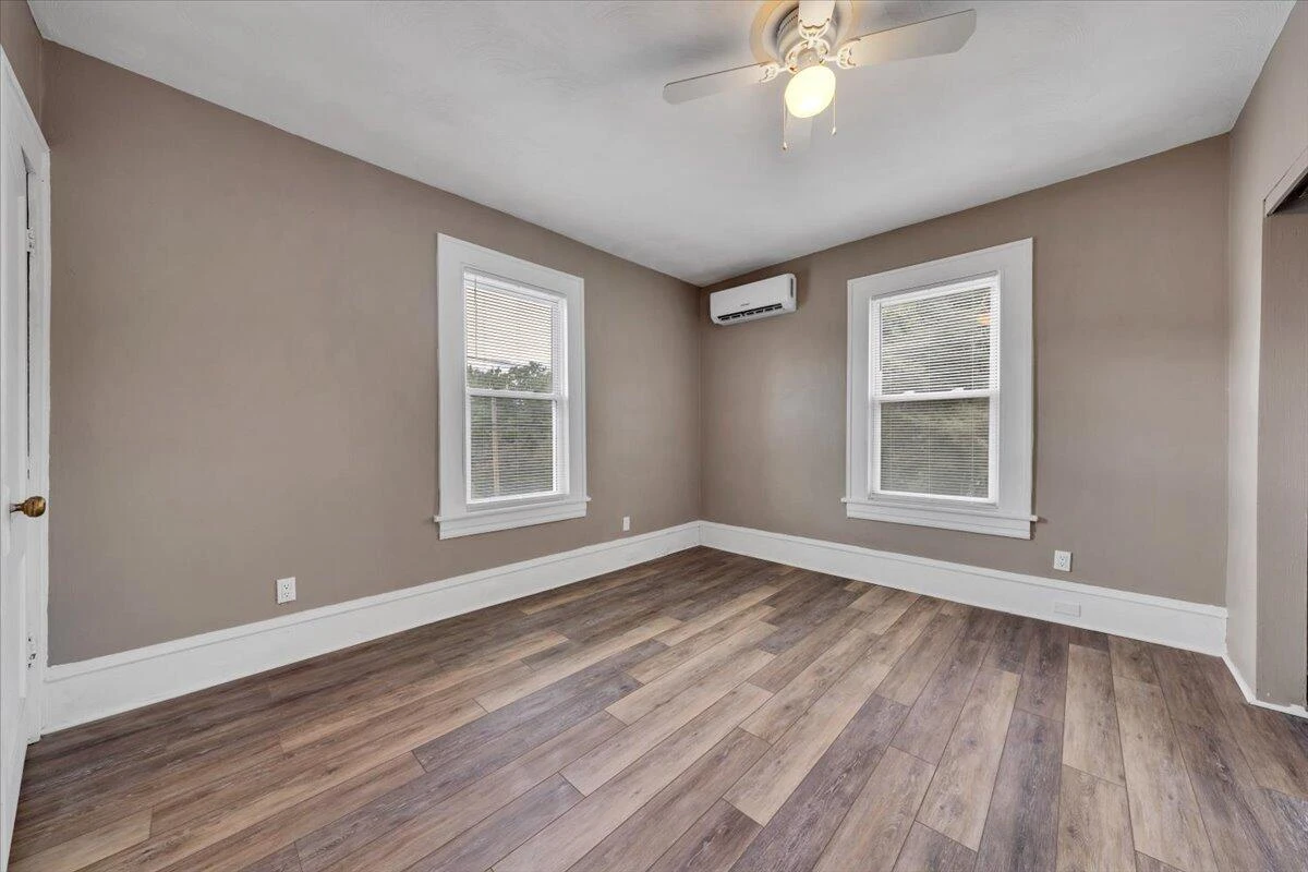 2415 Overlook RD - Photo 23