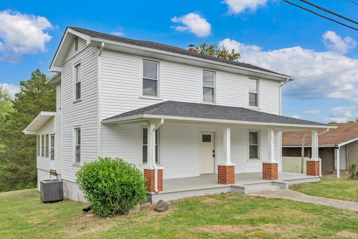 2415 Overlook RD - Photo 26