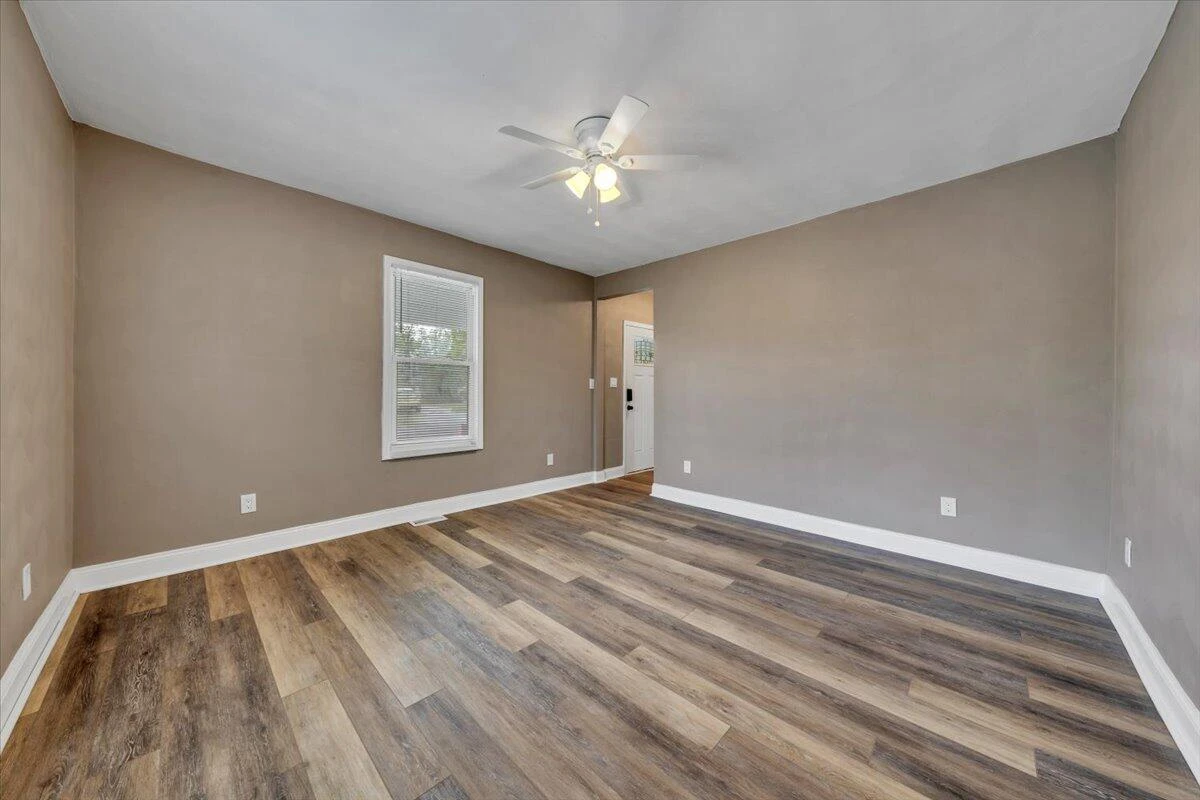 2415 Overlook RD - Photo 4