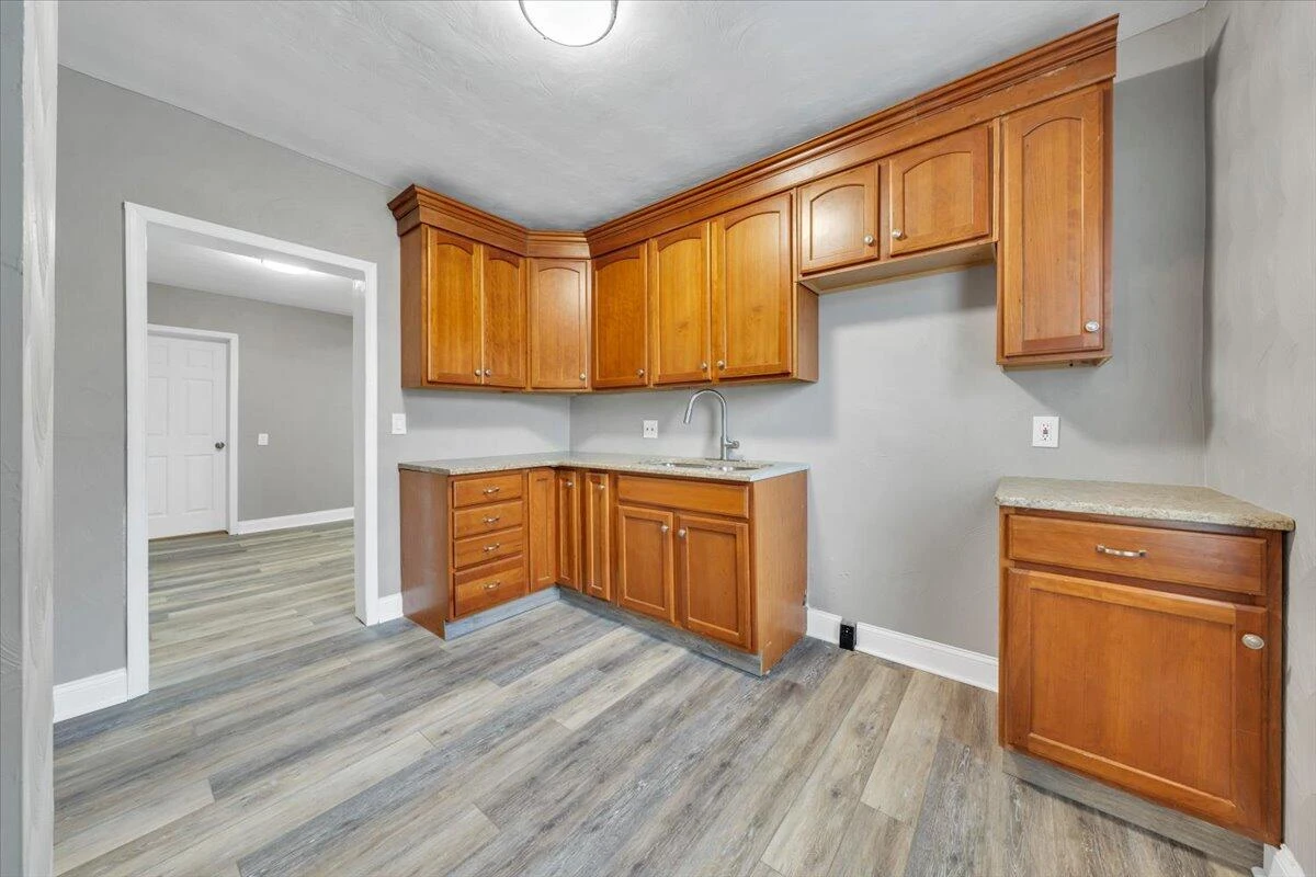 2415 Overlook RD - Photo 6