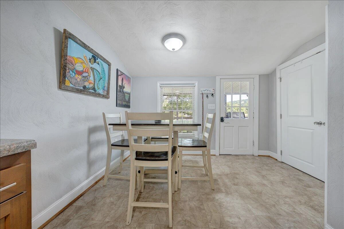 3619 Garden City BLVD - Photo 16