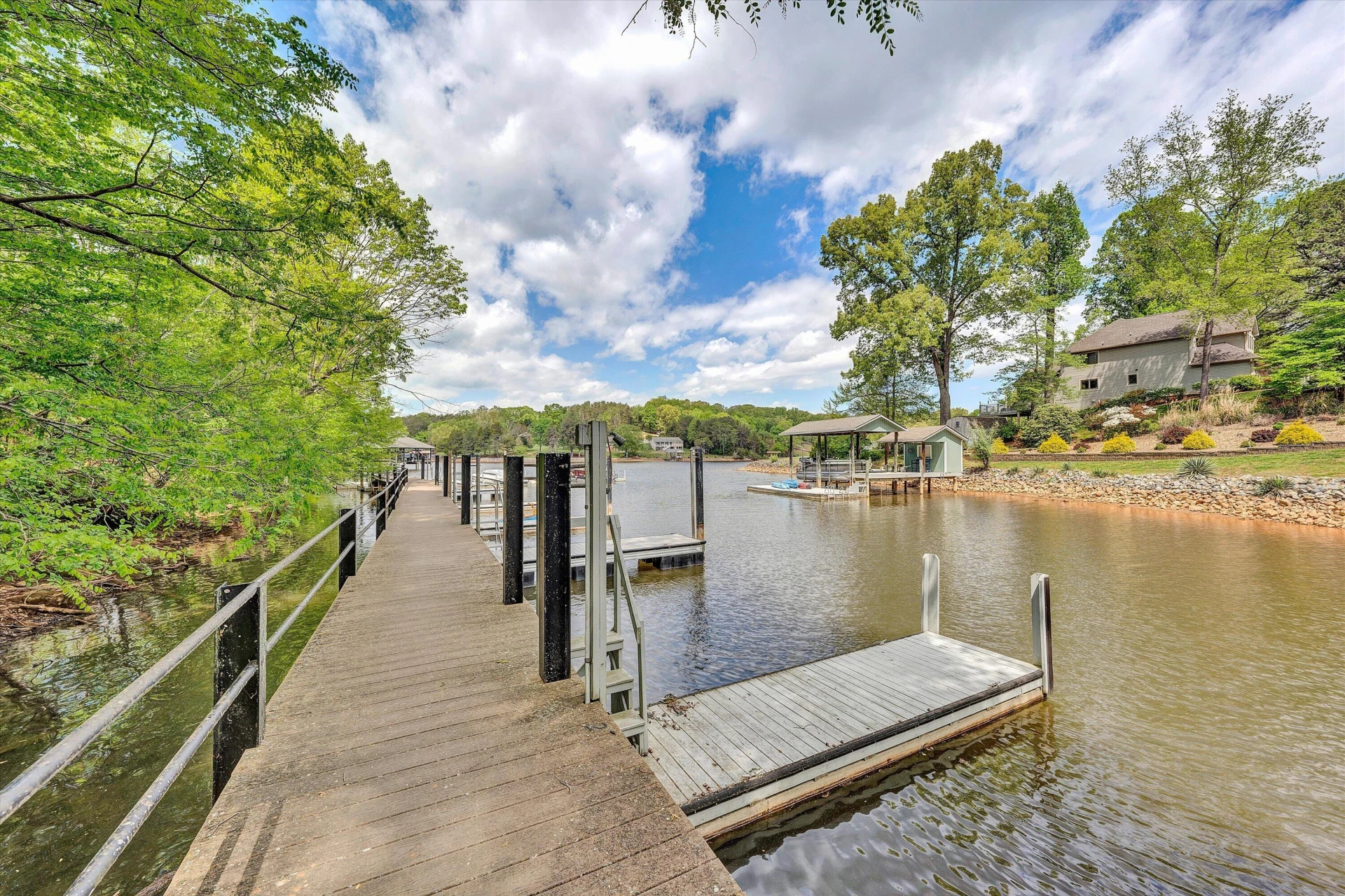 150 INDIAN POINTE DR - Photo 40