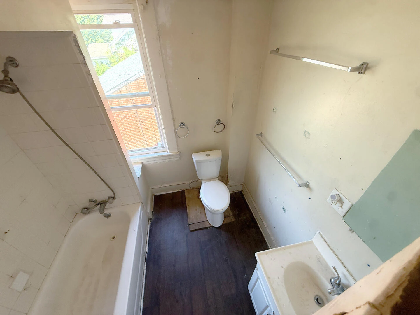 1651 Syracuse AVE - Photo 12