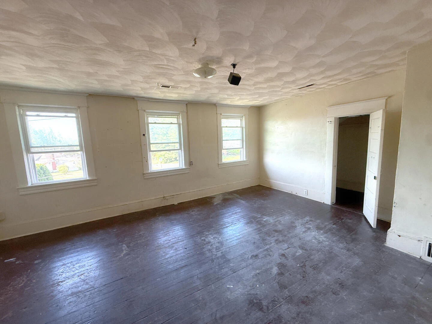1651 Syracuse AVE - Photo 14