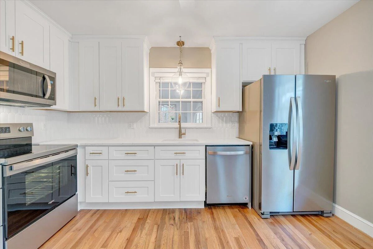 3016 Grandin RD - Photo 12