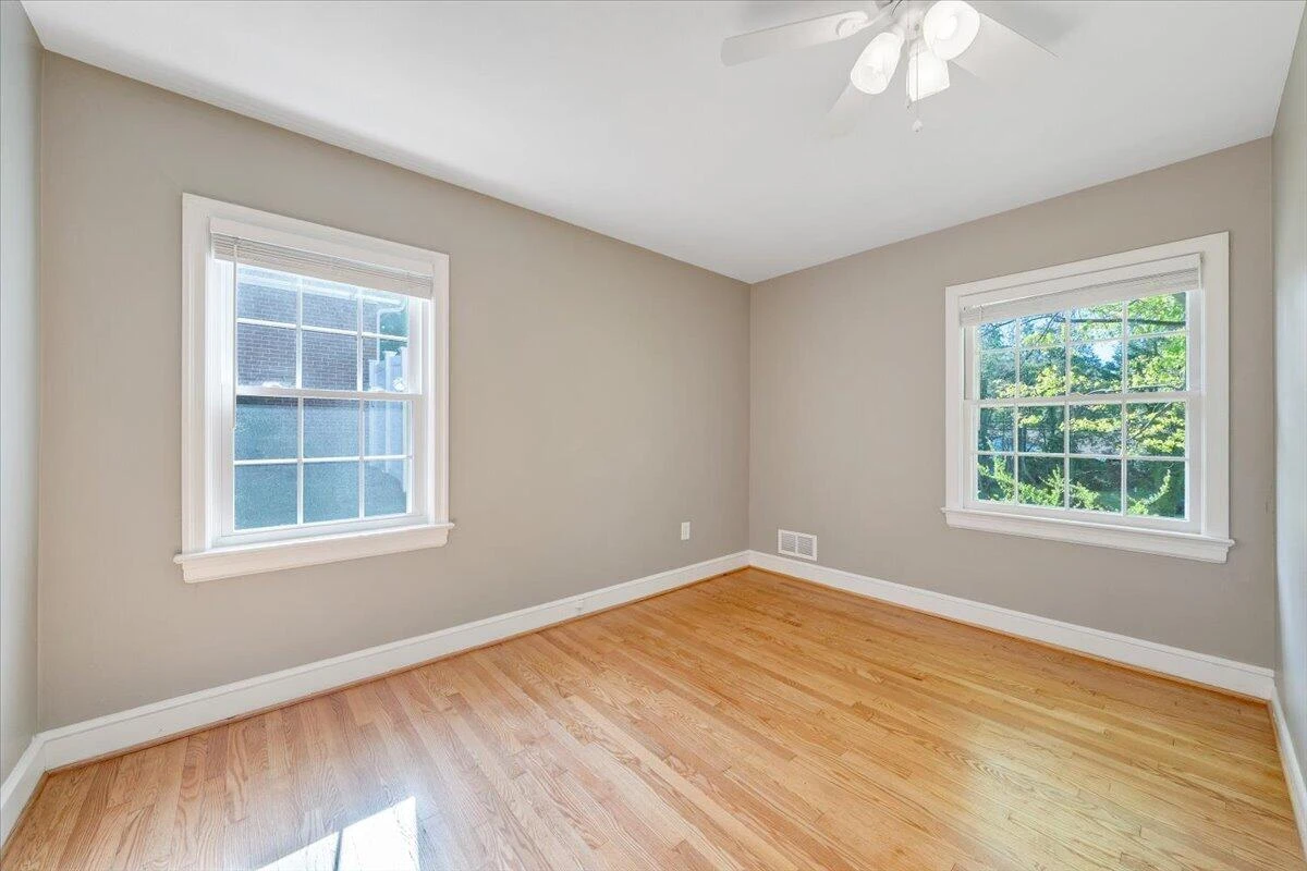 3016 Grandin RD - Photo 30