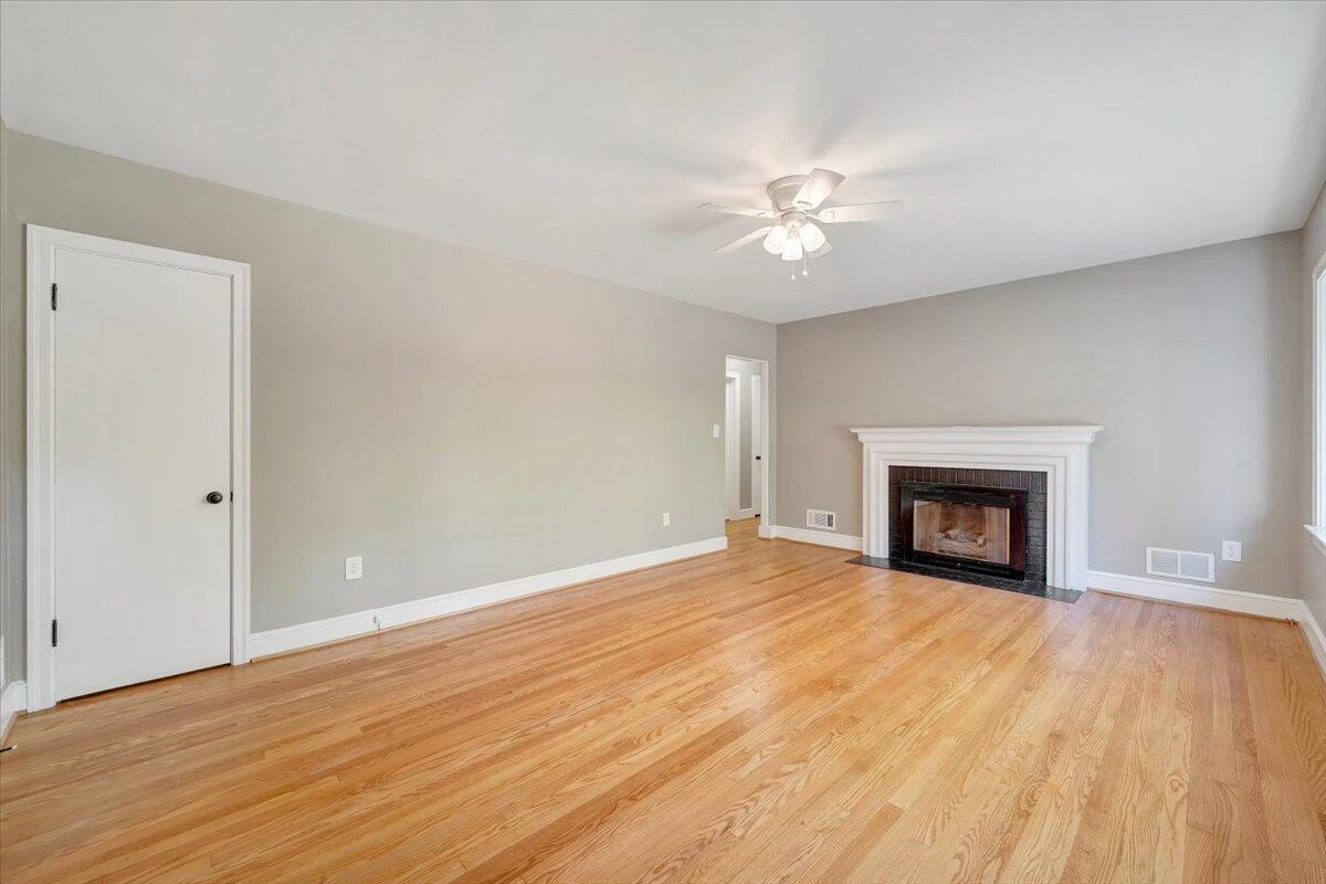 3016 Grandin RD - Photo 5