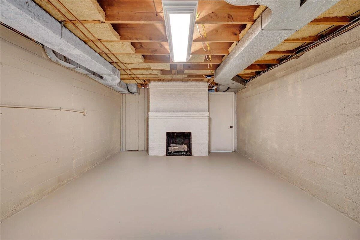 3016 Grandin RD - Photo 33