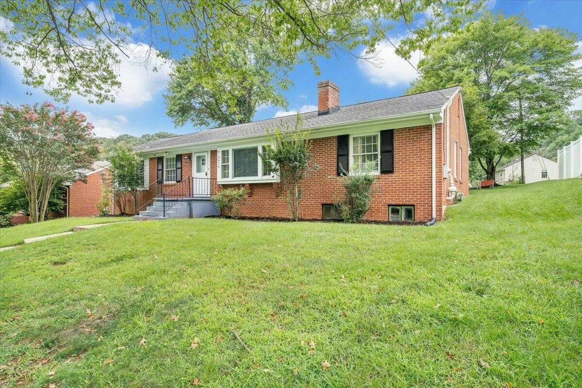 3016 Grandin RD - Photo 38