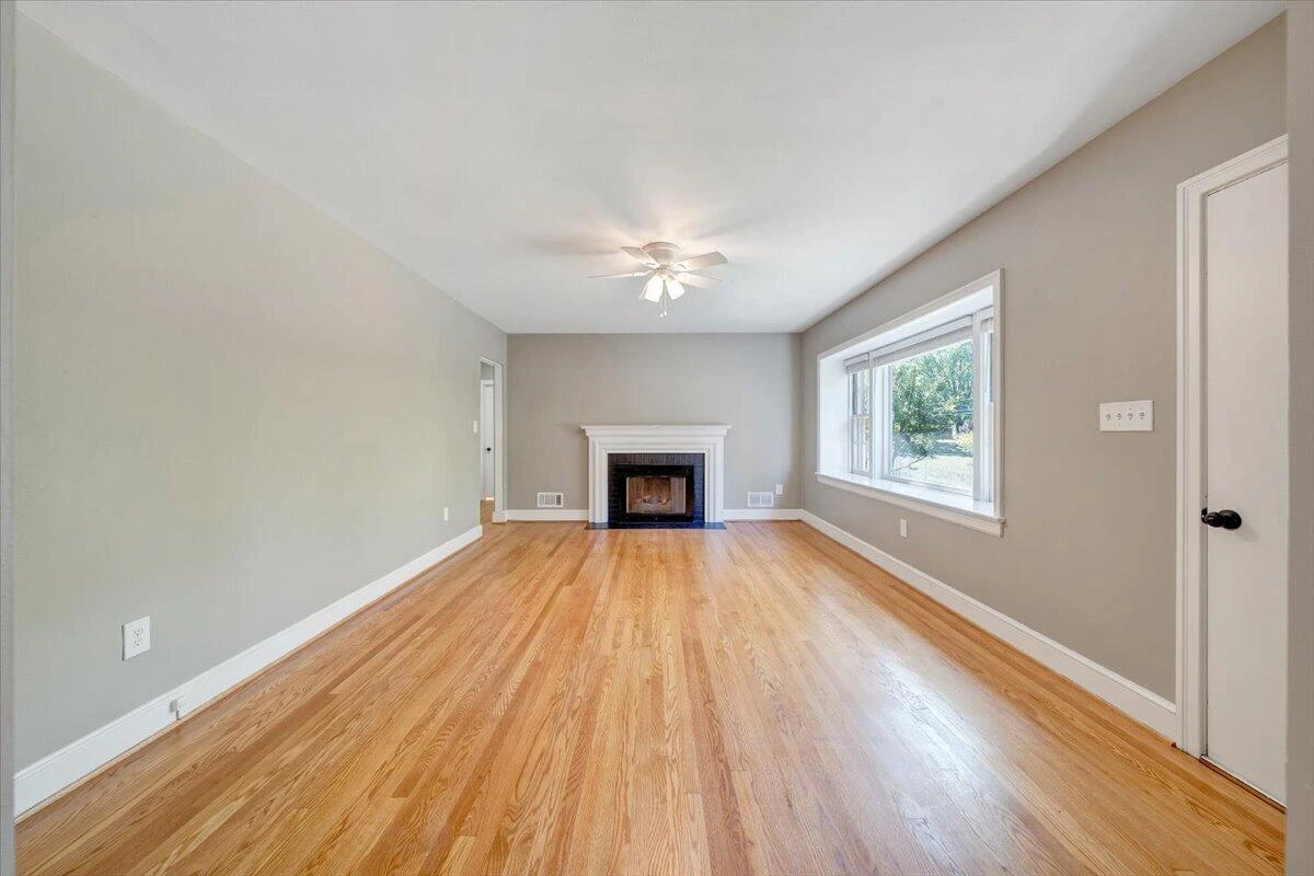 3016 Grandin RD - Photo 7