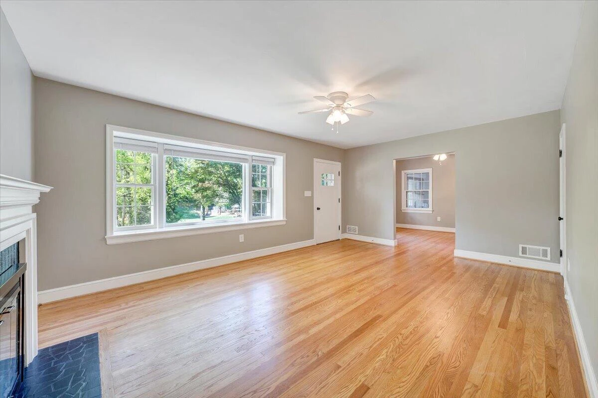 3016 Grandin RD - Photo 10