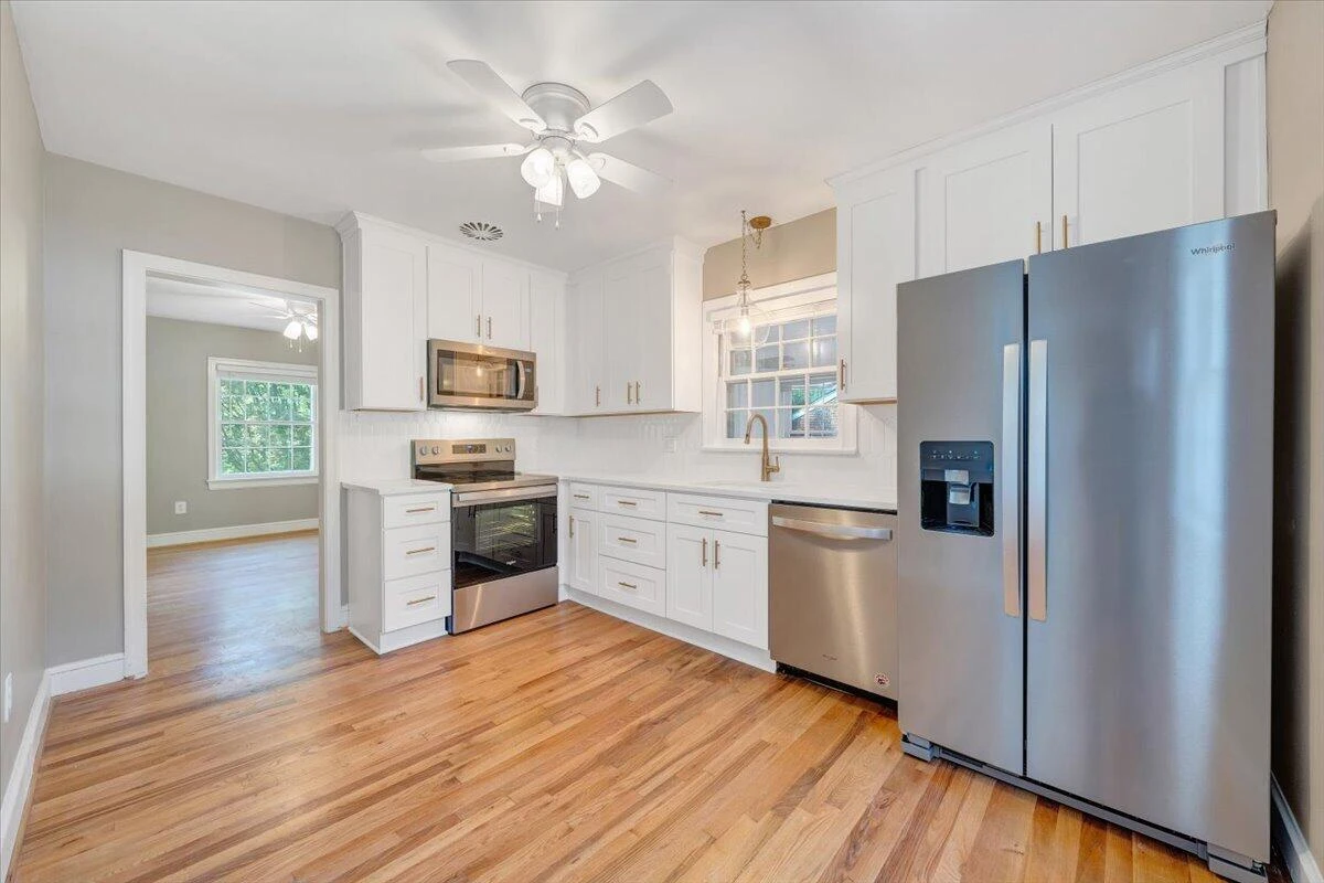 3016 Grandin RD - Photo 11