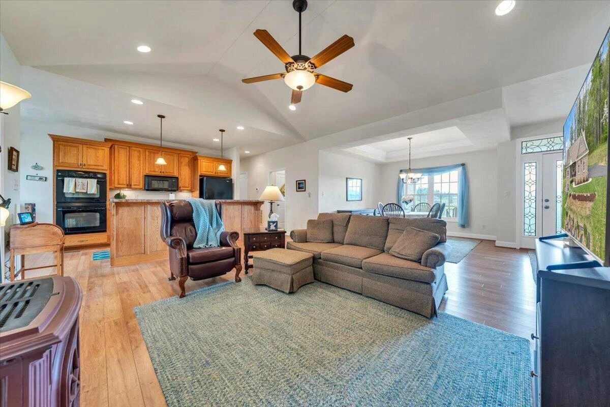 5551 Floyd HWY - Photo 16