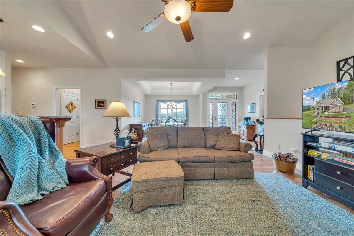 5551 Floyd HWY - Photo 17