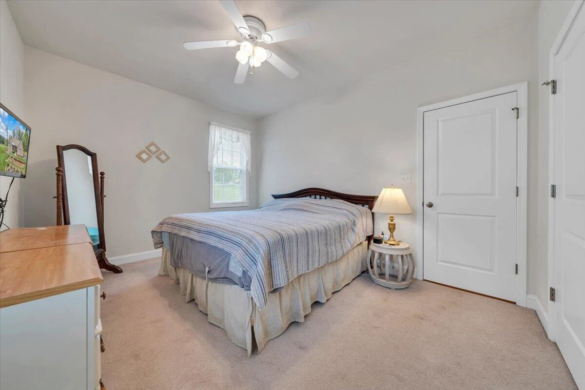 5551 Floyd HWY - Photo 37